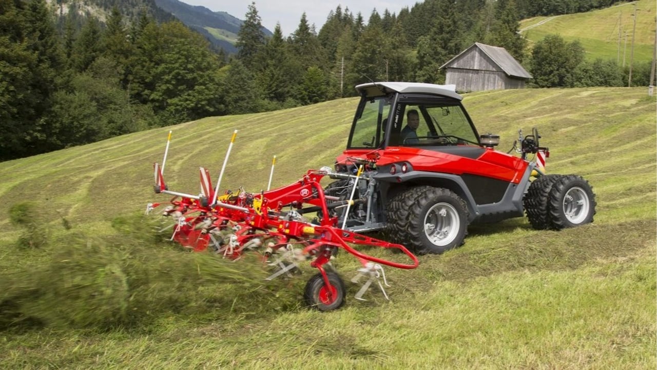 Terratrac slope tractor