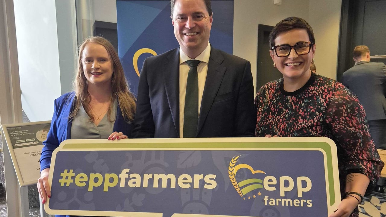 L-r: Senator Eileen Lynch; Minister for Agriculture, Food and the Marine, Martin Heydon; MEP Maria Walsh