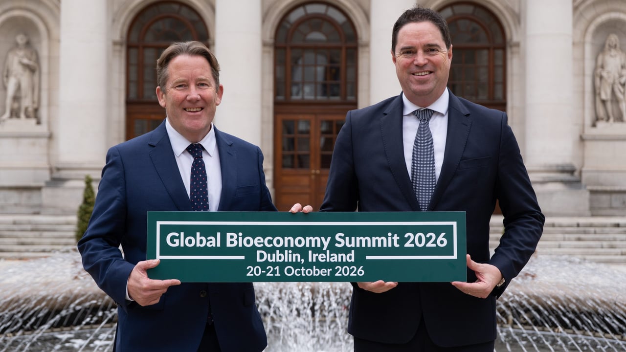 Minister for Climate, Energy and the Environment, Darragh O’Brien, and Minister for Agriculture, Food, and the Marine, Martin Heydon, announcing the fifth Global Bioeconomy Summit, which will take place in the Convention Centre Dublin in 2026. Source: DAFM