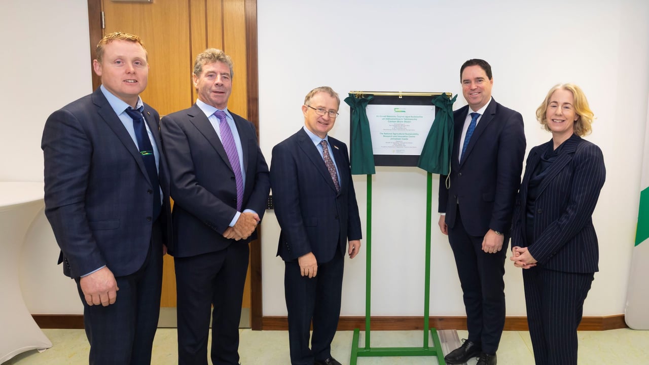The official opening of the National Agricultural Sustainability Research and Innovation Centre (NASRIC) today, at Johnstown Castle, Co. Wexford. Pictured (l-r): Dr. David Wall, Liam Herlihy, Prof. Frank O’Mara, Minster Martin Heydon, and Dr Karen Daly. Source: Teagasc