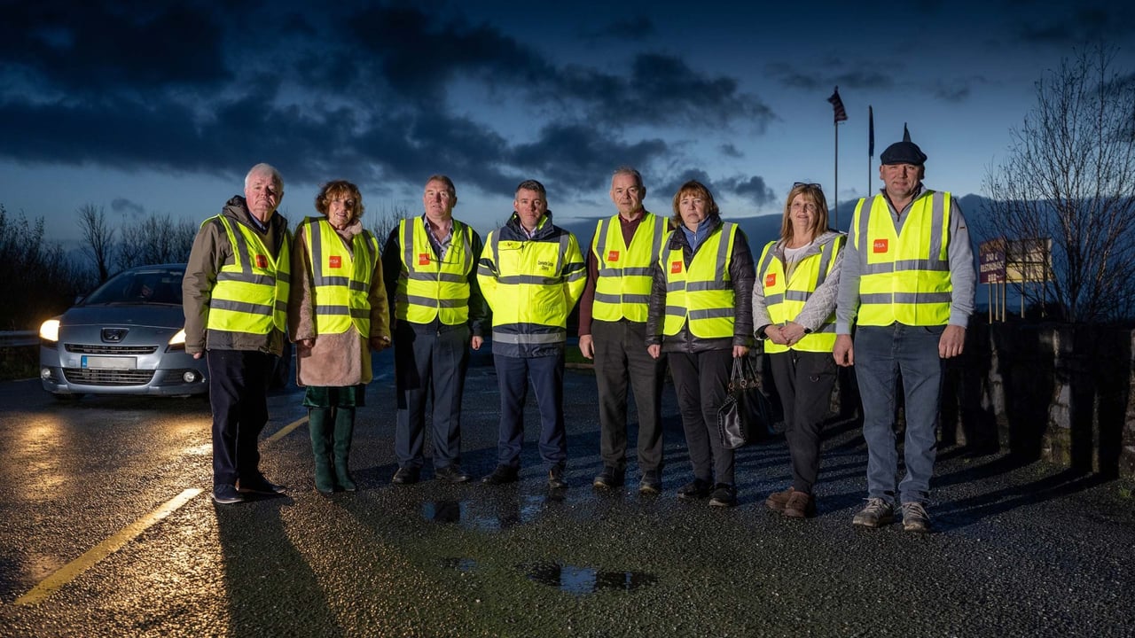 (l-r): Patrick Dowling; Kay Dowling; John Reidy; Declan Keogh, road safety officer, Kerry County Council; Richard and Ita Nallagan; Mary Jones; and Timmy O'Sullivan, all from Ballymacelligott, received high visibility vests. Source: Domnick Walsh