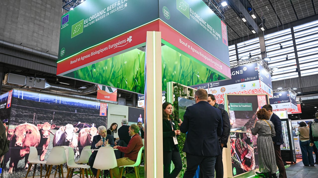Promoting EU organic beef and lamb from Ireland at the Nat Expo trade show in Paris. Source: Bord Bia
