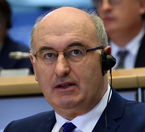 EU agricultural policy 'should prioritise support of farmers'