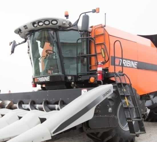 Monster machinery: Tribine combine with 27t chaser bin