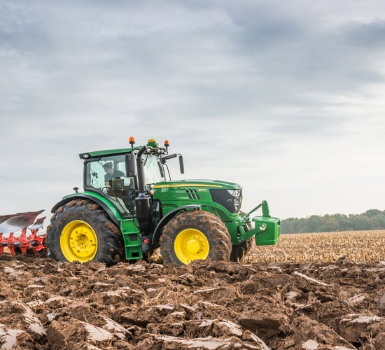 John Deere expands its product range with 14 new mid-range models