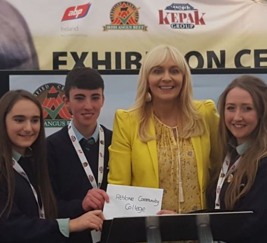 Finalists in Irish Angus Beef School Competition presented with calves