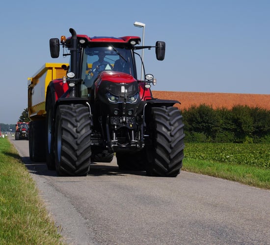 Farmers urged to 'switch off' work lamps before road use this winter