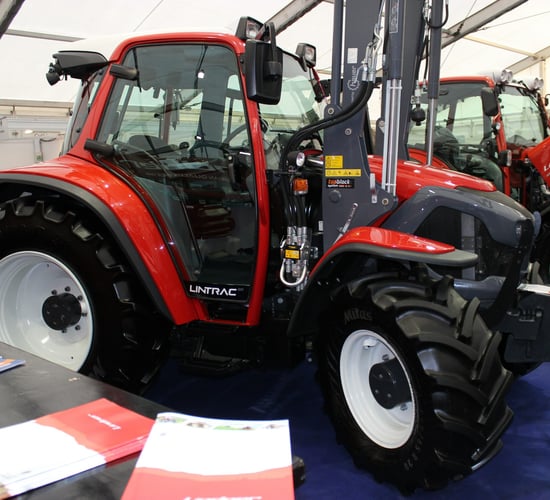 Striking look for Lindner at FTMTA Farm Machinery Show