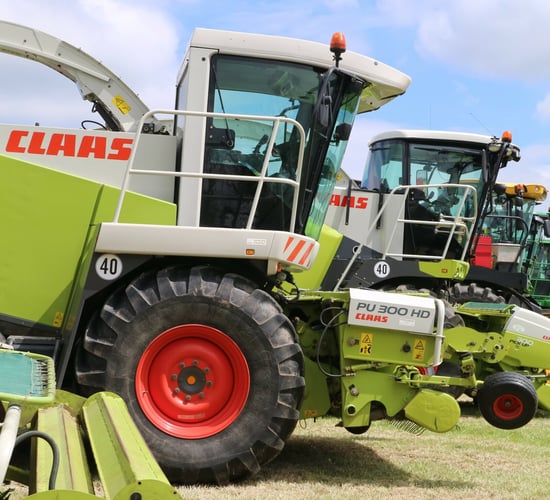 Video: Watch 104 silage harvesters in action - in one field