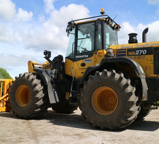 Video: Watch this Komatsu tackle 'wagon' silage in the midlands