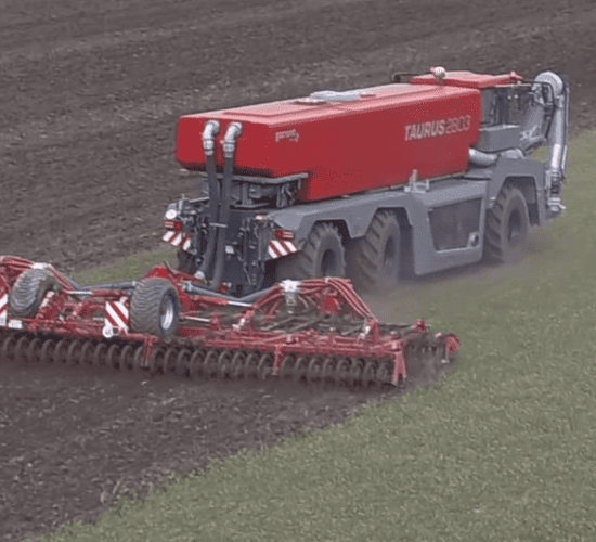 Video: Giant 650hp slurry tanker on the way to UK