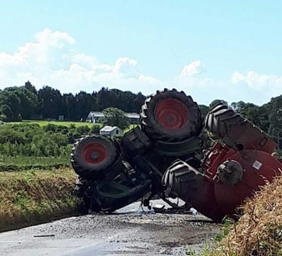 Pic: Driver uninjured as tractor and slurry tanker overturn
