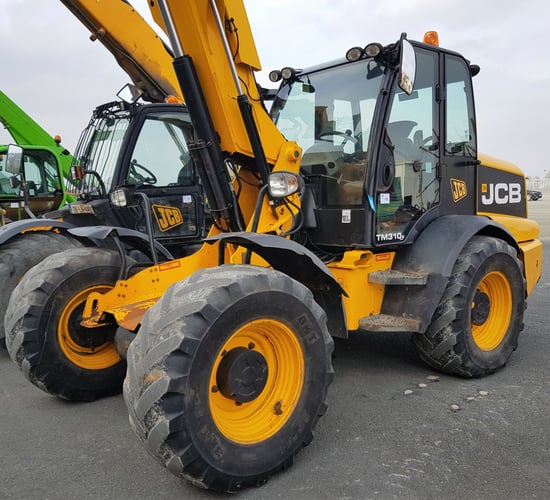 Pics: Could you 'stretch' to a telehandler at this auction?