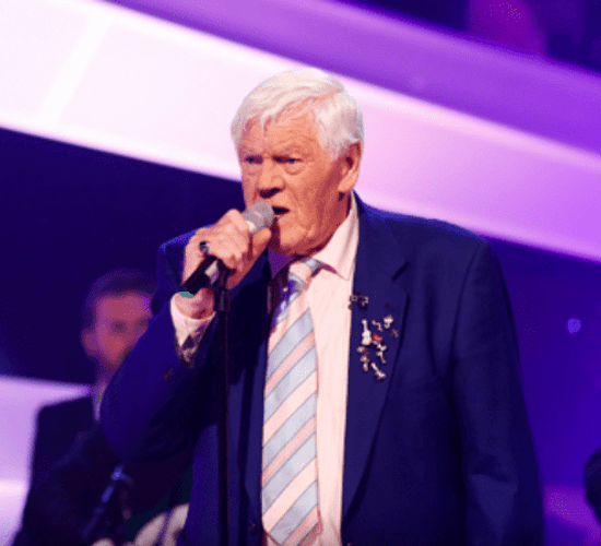 Tributes pour in to mark death of Irish country music king 'Big Tom'