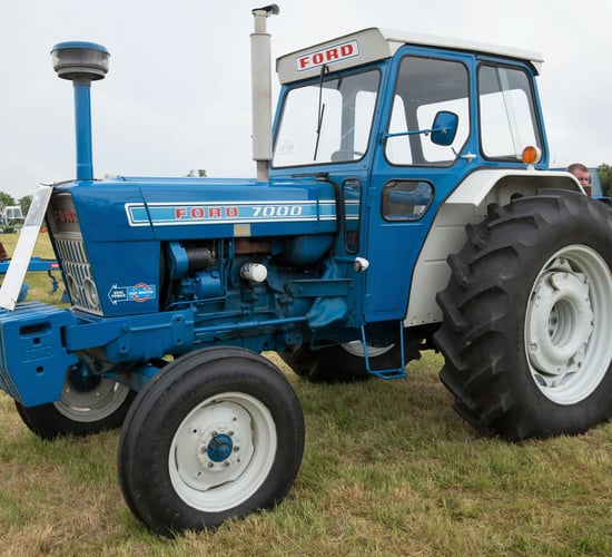 How much did this Ford 7000 - in fine fettle - fetch at auction?