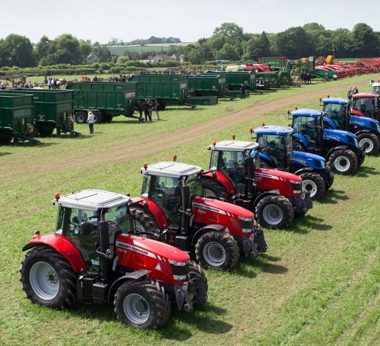 Auction report: Big fleet of tractors sold by one contractor