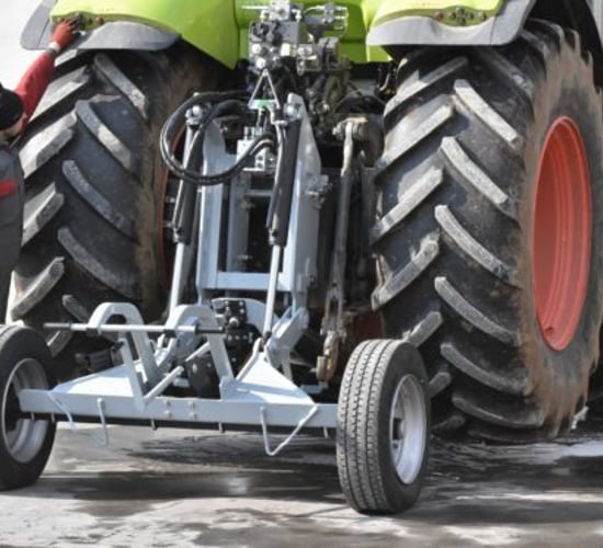Inspired by the Irish? New twist on tractor-mounted jack