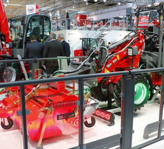 Weidemann goes electric...for front attachments too