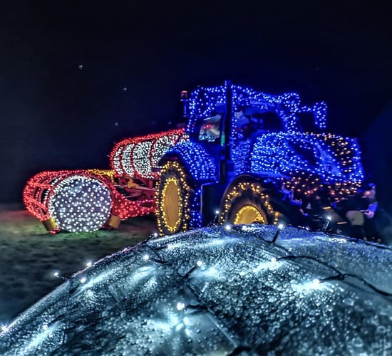 Video: Christmas contractors colour up for Cloughjordan