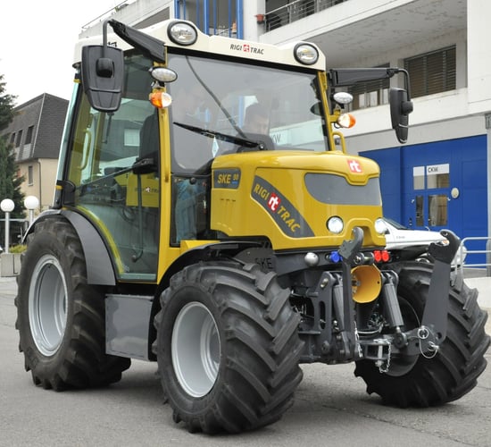 Fully electric Swiss tractor is now a reality