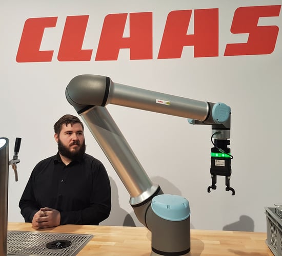 Video: Claas features 'robotic bartender' at SIMA 2019 exhibit