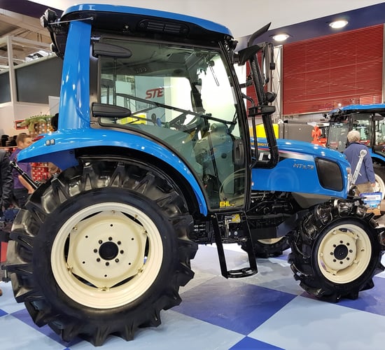 Table: '2.16 million new tractors sold across the world in 2018'