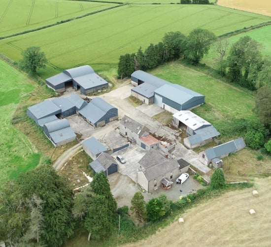 216ac residential farm with outbuildings for auction