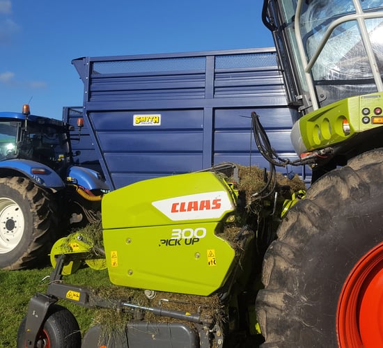 Video: A different 'angle' on trailers...from a midlands silage contractor