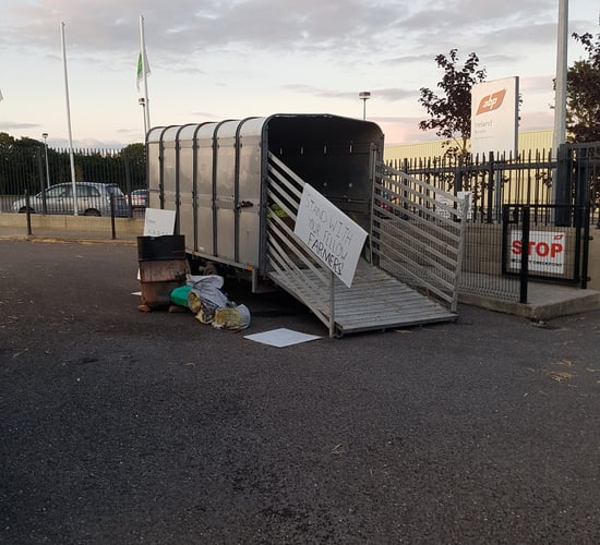 Cork farmers threaten to protest at Creed constituency office