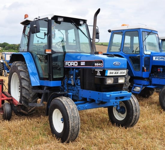 Pics: Desirable 'working classics' of all hues at De Courcey Harvest Day