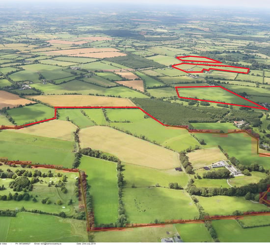 Video: Ideal farming or equestrian enterprise on 277ac to go under the hammer