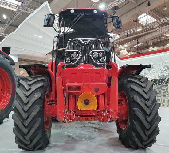 New face of (CAT-powered) Belarus breaks cover at Agritechnica