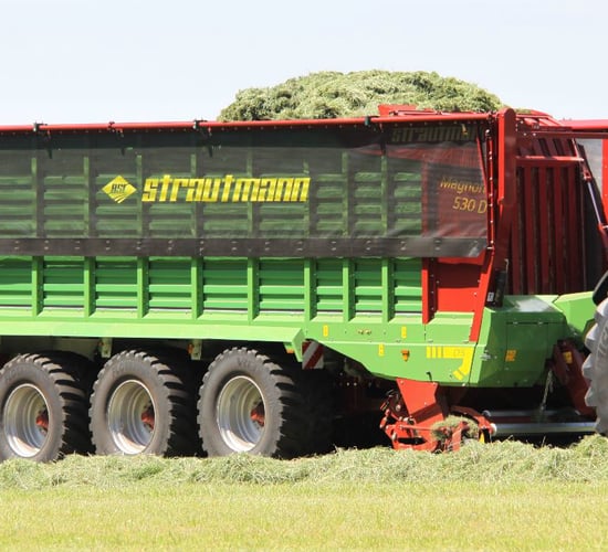 Strautmann wagon gets hydraulic pick-up, plastic tines and moving bulkhead