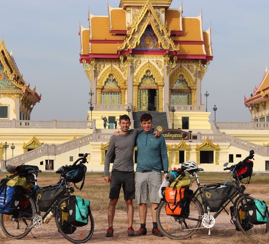 Farmer and friend suspend Sydney to Dublin fundraising cycle