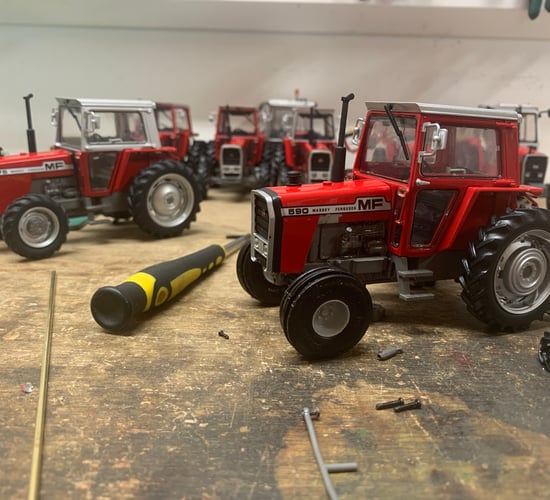Farm model mania the 'perfect' distraction in troubled times
