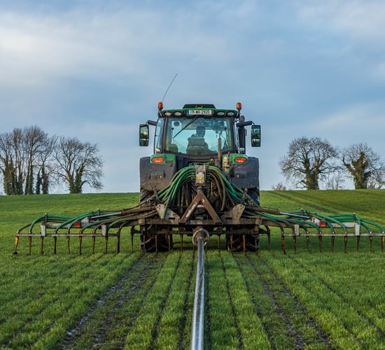 What fertiliser do I need to spread to grow a crop of first-cut silage?
