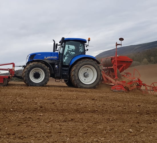 Weather conditions improve for field work