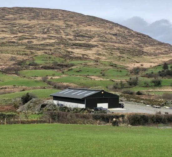 Back In Focus: A brand new 5-bay slatted unit with a lie-back area and crush in Co. Cork