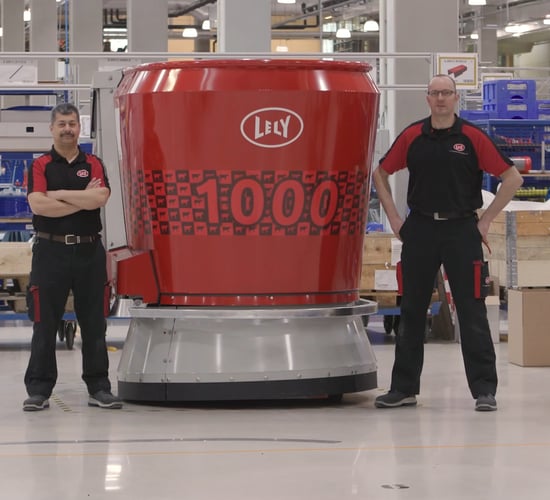 Lely produces 1,000th Vector automatic feeding system