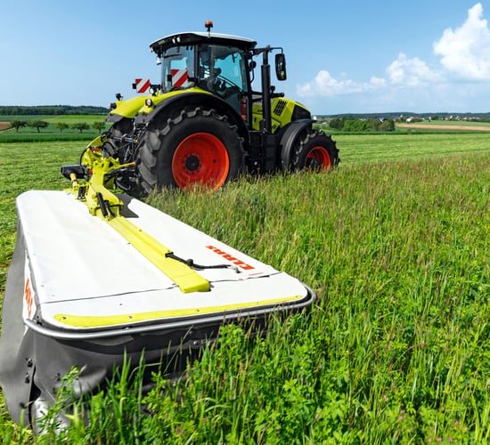 Class 4-metre mower extends mounting options