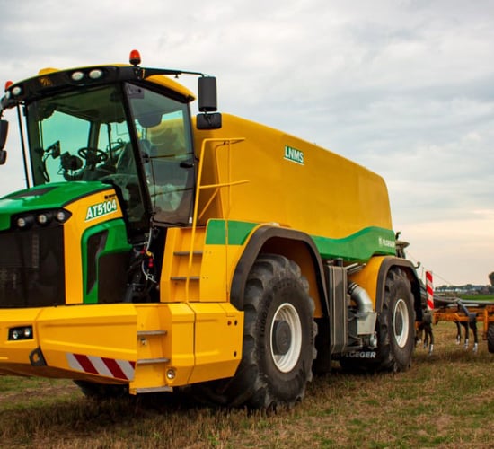 Four wheels find favour with Ploeger spreading equipment