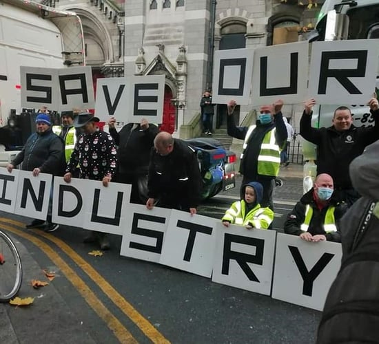 Hauliers protest in Dublin over fuel prices