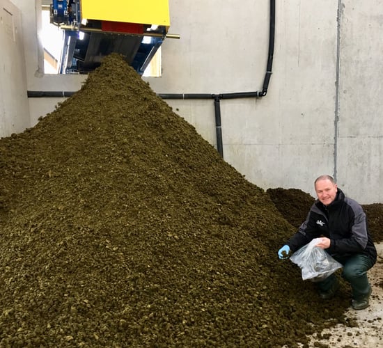 Mechanically extracting phosphorous from animal slurries