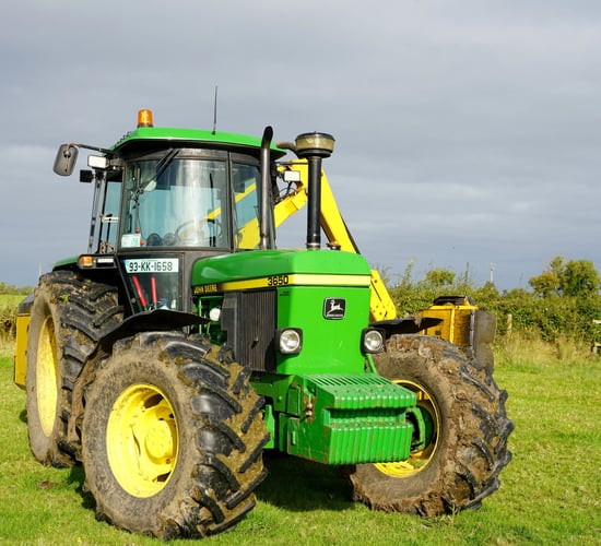 Machinery Focus: Making a classic John Deere pay with a hedge cutter