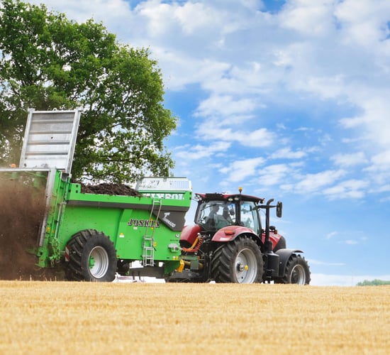 Narrow body and wider tyres for latest Joskin spreader