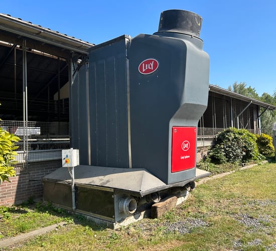 Precision fertiliser and ammonia emission reduction tool