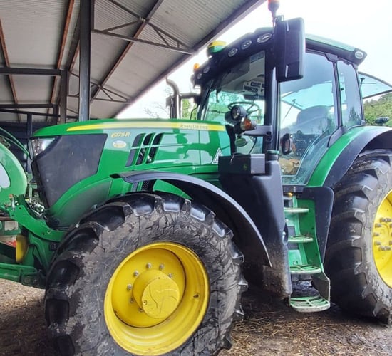 John Deere heads the bill at contractor's auction
