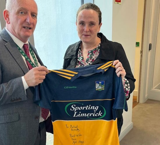CEO's jersey gift thrills teen who lost leg in tractor accident