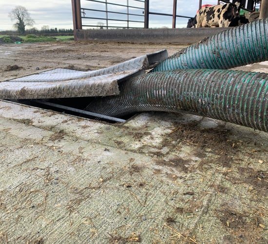 DAFM offers advice to farmers with full slurry tanks