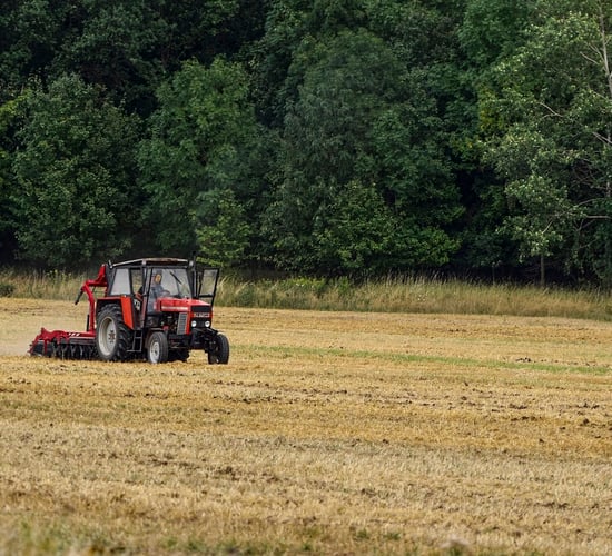 Red tape 'must be cut' for farmers - senator